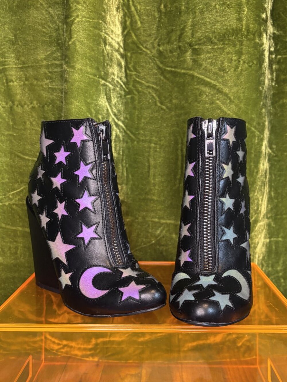 Y.R.U. Reflective Stars and Moon Ankle Heeled Boots w/ Zipper Front (Size 6) - Picture 2 of 5